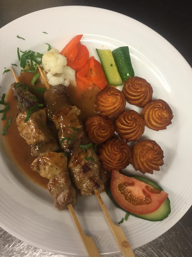 Hotel Restaurant Loewen Sirnach エクステリア 写真